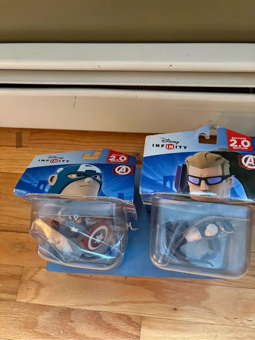 Marvel Captain America & Hawkeye Collectible Figure Set - Blue, Red, Black